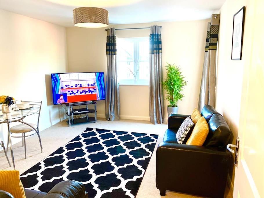 Amazing 2-Bed City Centre Apt With Parking Coventry Eksteriør bilde