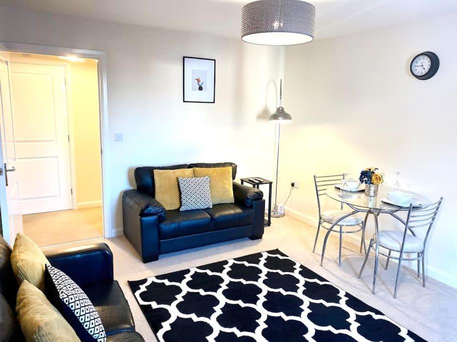 Amazing 2-Bed City Centre Apt With Parking Coventry Eksteriør bilde